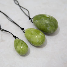 Load image into Gallery viewer, Jade Yoni Egg Set