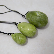Load image into Gallery viewer, Jade Yoni Egg Set