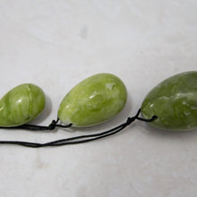 Load image into Gallery viewer, Jade Yoni Egg Set
