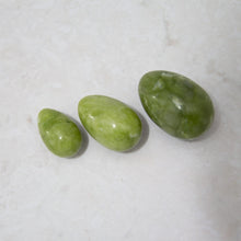 Load image into Gallery viewer, Jade Yoni Egg