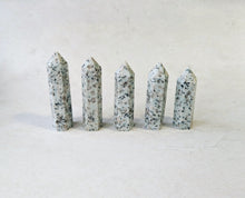 Load image into Gallery viewer, Kiwi Jasper Tower