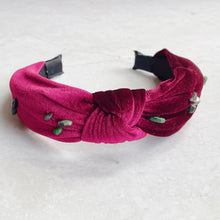 Load image into Gallery viewer, Moss Agate and Ruby in Zoisite