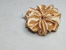 Load image into Gallery viewer, Satin Crystal Scrunchies