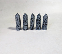 Load image into Gallery viewer, Snowflake Obsidian Tower