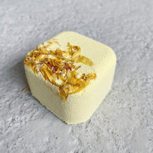 Load image into Gallery viewer, Eucalyptus, Lemon and Spearmint Shower Steamer