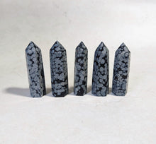 Load image into Gallery viewer, Snowflake Obsidian Tower