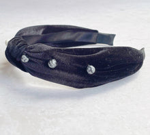 Load image into Gallery viewer, Opal and Snowflake Obsidian