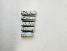 Load image into Gallery viewer, Kiwi Jasper Tower