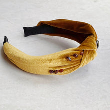 Load image into Gallery viewer, Garnet