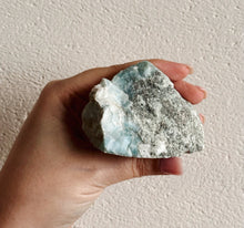 Load image into Gallery viewer, Larimar 4
